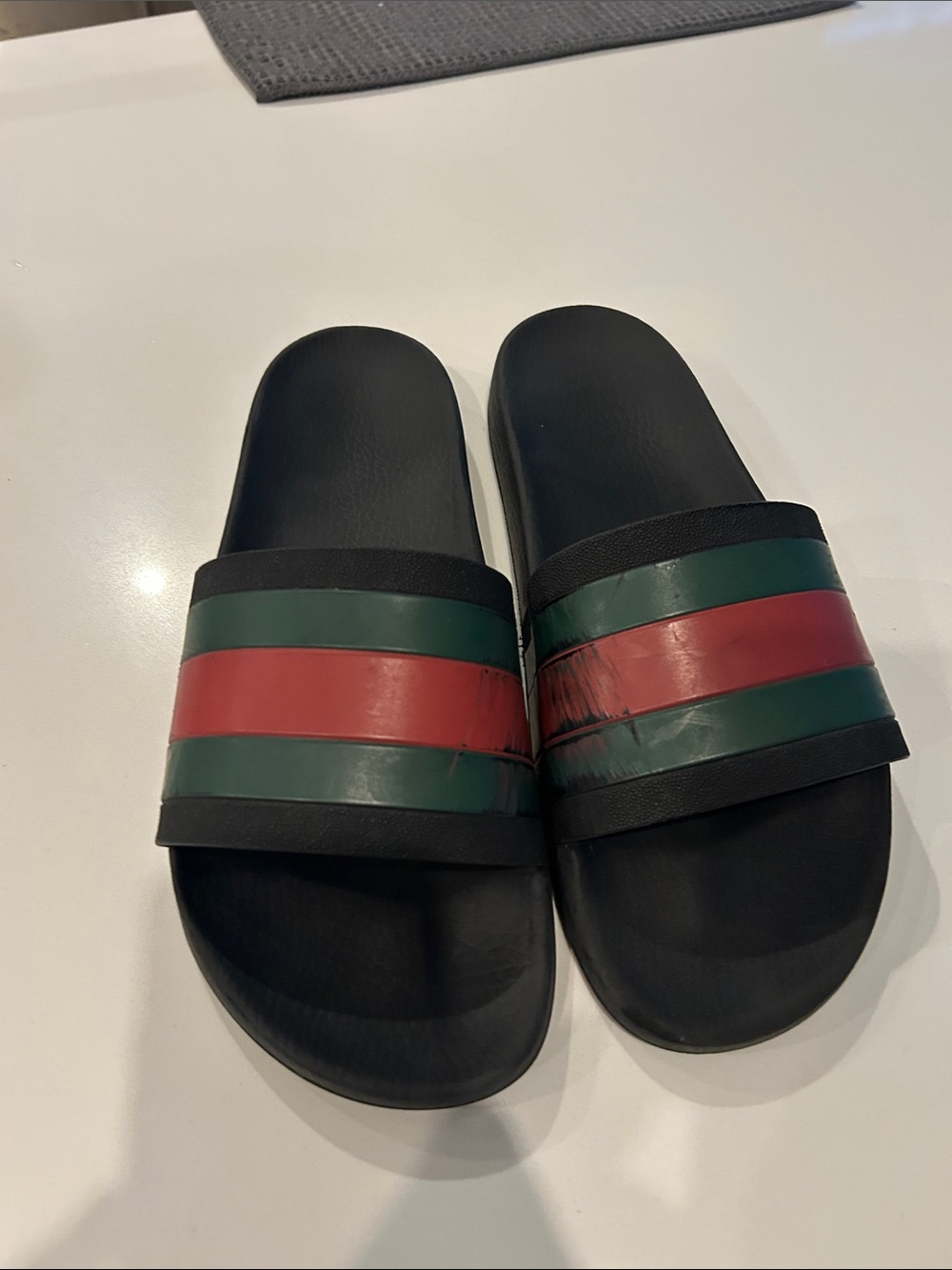 Gucci Black Slides with Red and Green Stripe Detail - Picture 1 of 7